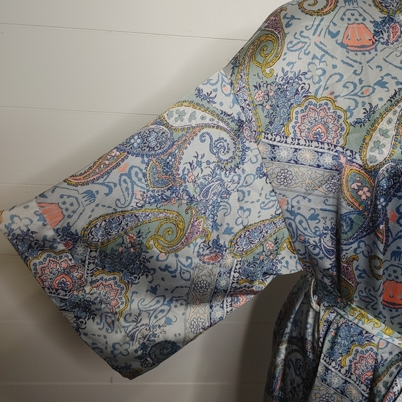 VICTORIA Secret paisley satin robe XS/S - Picture 5 of 11